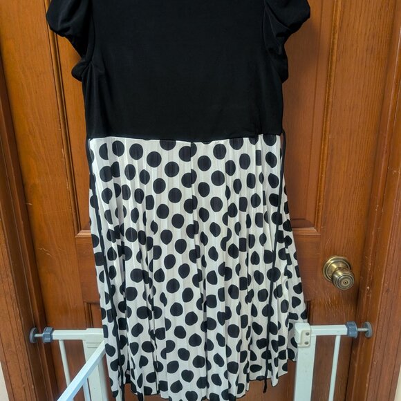 Girl's fancy dress, size 16 - Picture 3 of 3